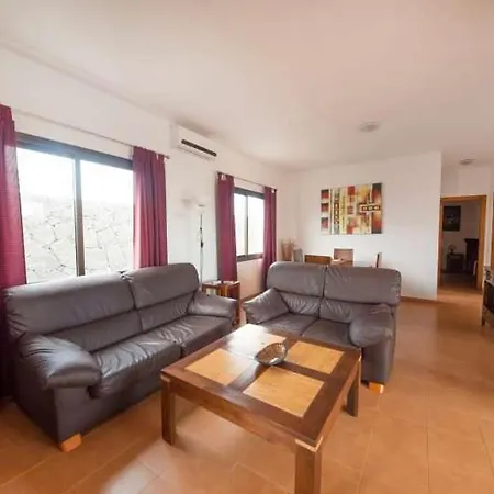 Appartement Playa Blanca Sleeps 4 Pool Wifi *